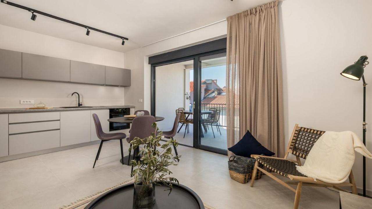 Apartments Villa Frankola With Swimming Pool ซริกเวนิซา ภายนอก รูปภาพ