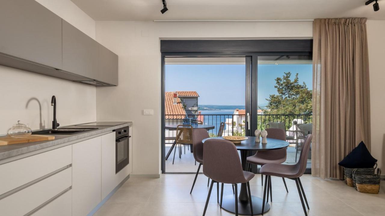 Apartments Villa Frankola With Swimming Pool ซริกเวนิซา ภายนอก รูปภาพ