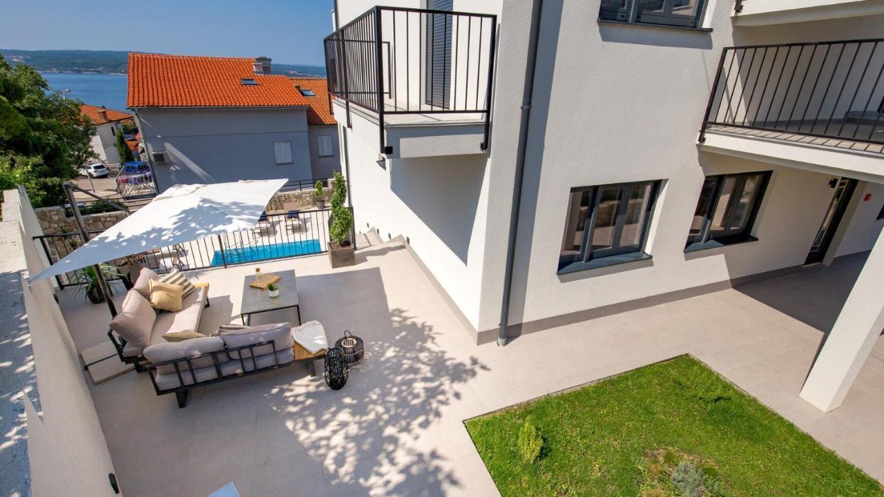 Apartments Villa Frankola With Swimming Pool ซริกเวนิซา ภายนอก รูปภาพ